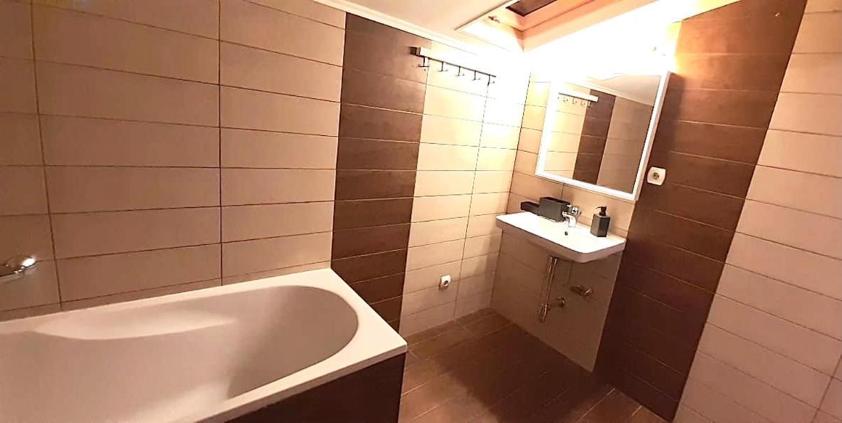 Velden Living Apartments - Schiefling Panorama シーフリング・アム・ゼー エクステリア 写真